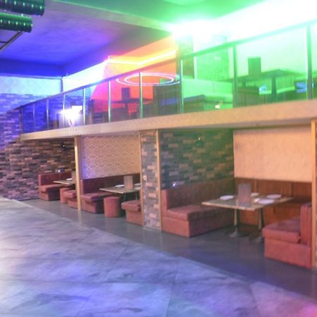 Piano Hotel Баку Екстер'єр фото