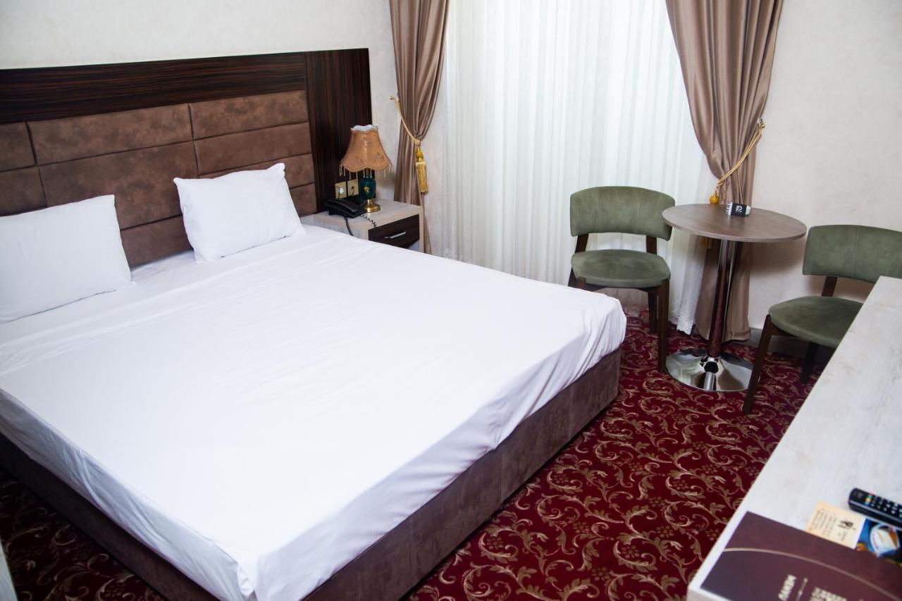 Piano Hotel Баку Екстер'єр фото