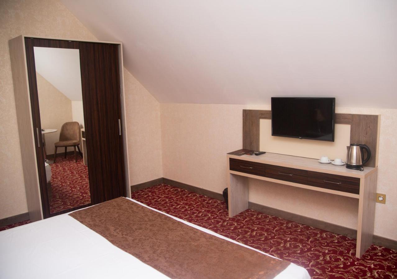 Piano Hotel Баку Екстер'єр фото