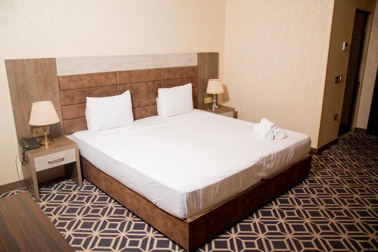 Piano Hotel Баку Екстер'єр фото