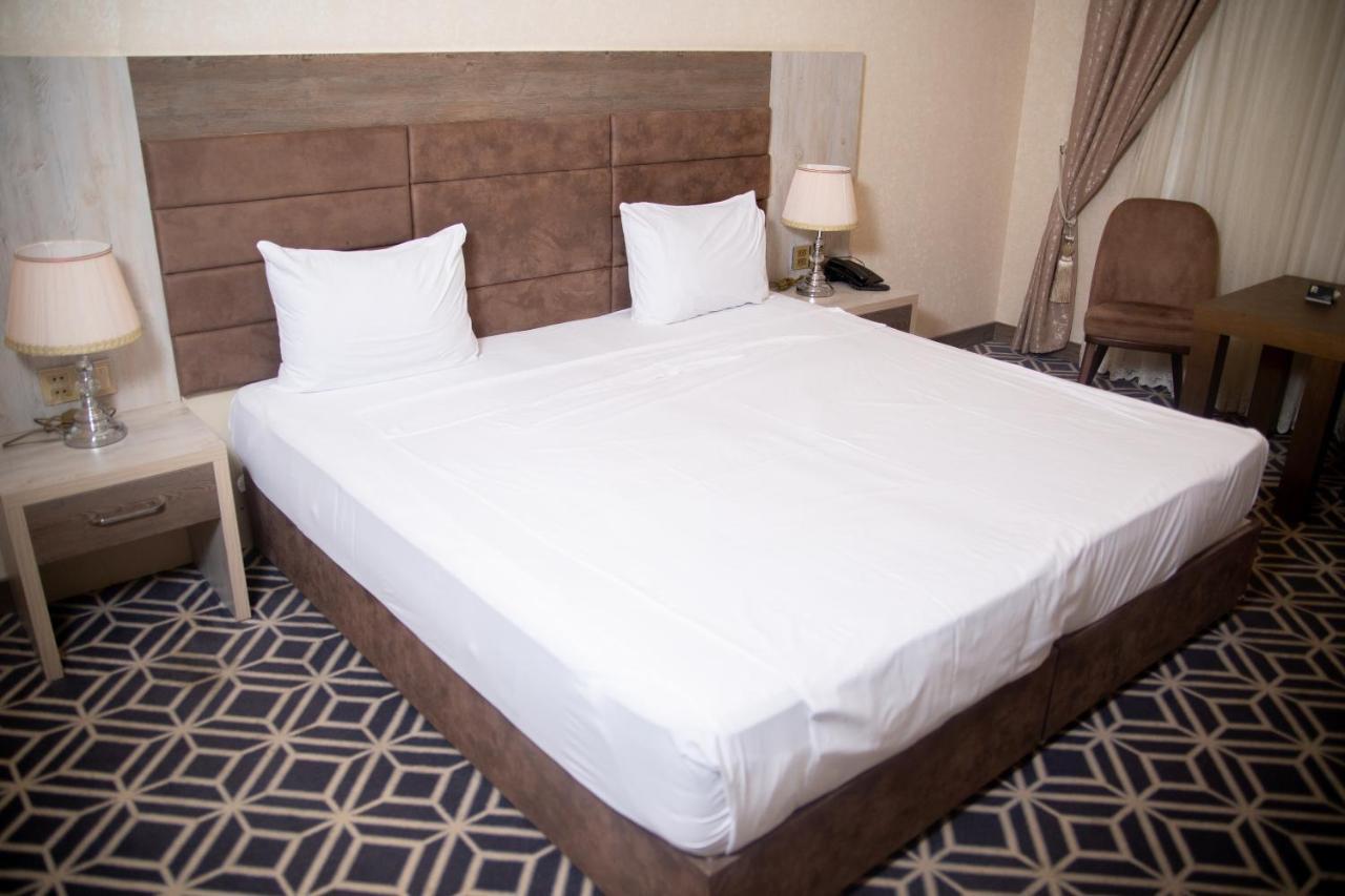 Piano Hotel Баку Екстер'єр фото