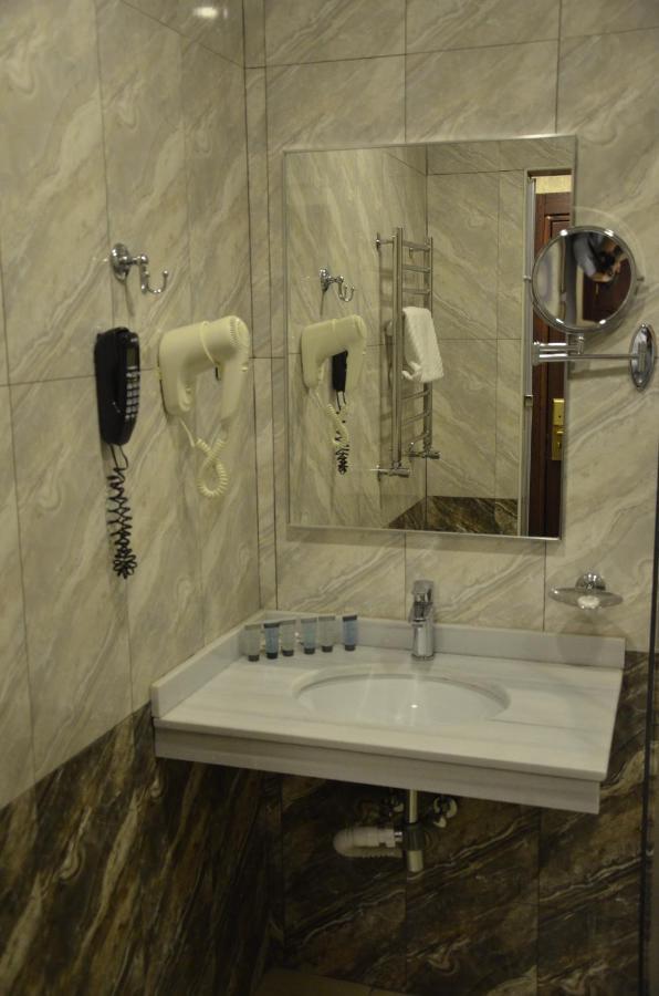 Piano Hotel Баку Екстер'єр фото